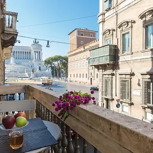  Дом отдыха Amazing Piazza Venezia